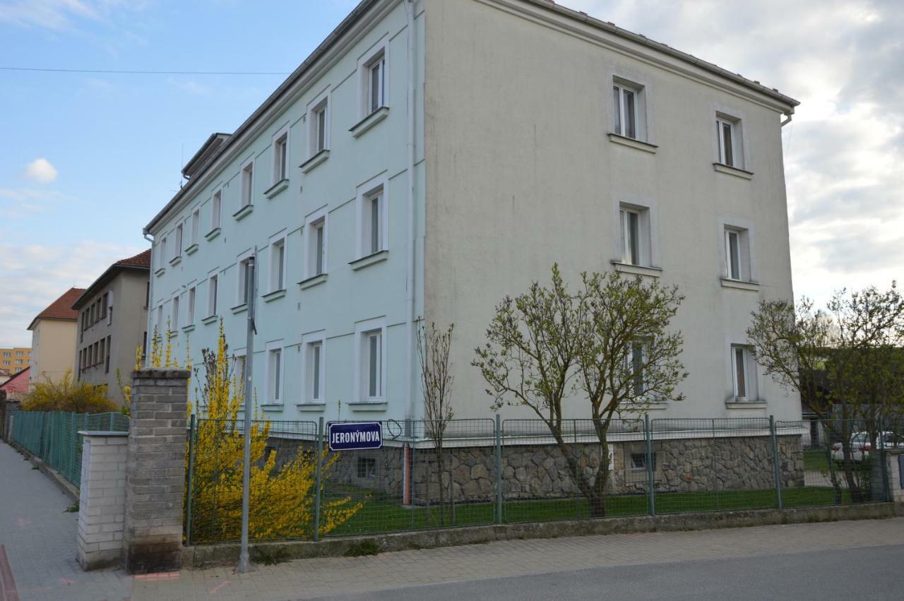 Apartmanovy Byt Třeboň Esterno foto