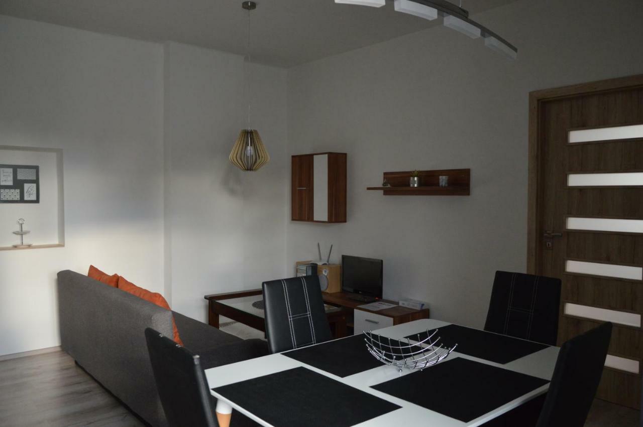Apartmanovy Byt Třeboň Esterno foto